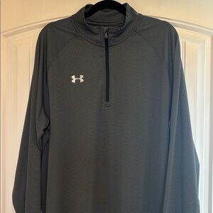 Under Armour Men's long sleeve 2XL Loose fit half zip pullover jacket